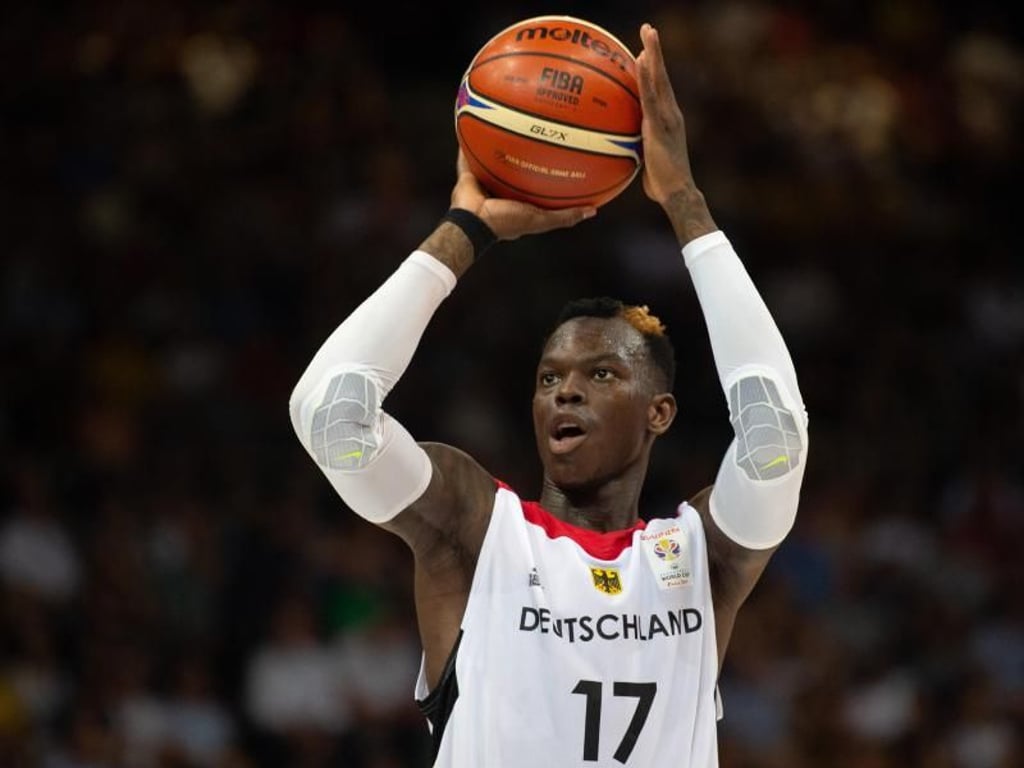 Deutschlands Star-Point-Guard Dennis Schröder von den Atlanta Hawks. Foto: Swen Pförtner