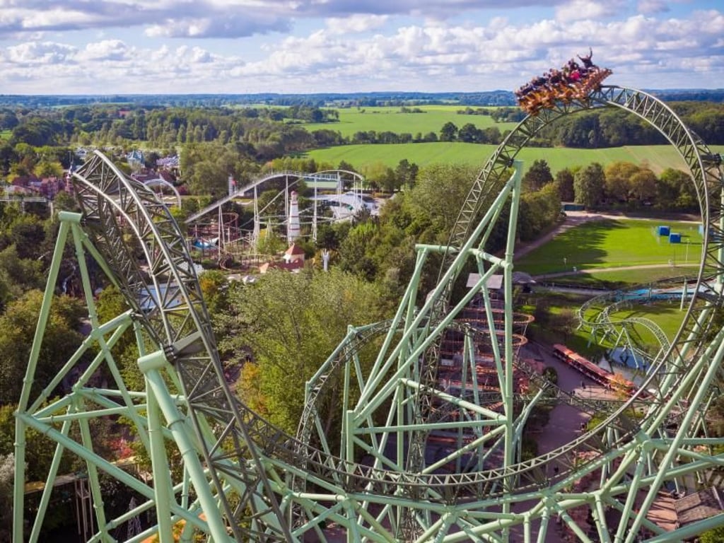Nicht nur Achterbahn: Eine Kombination aus Schiff und Motorrad wird die größte Neuheit im Hansapark: Barcos del Mar.
Foto: Hansa-Park Freizeit- und Familienpark