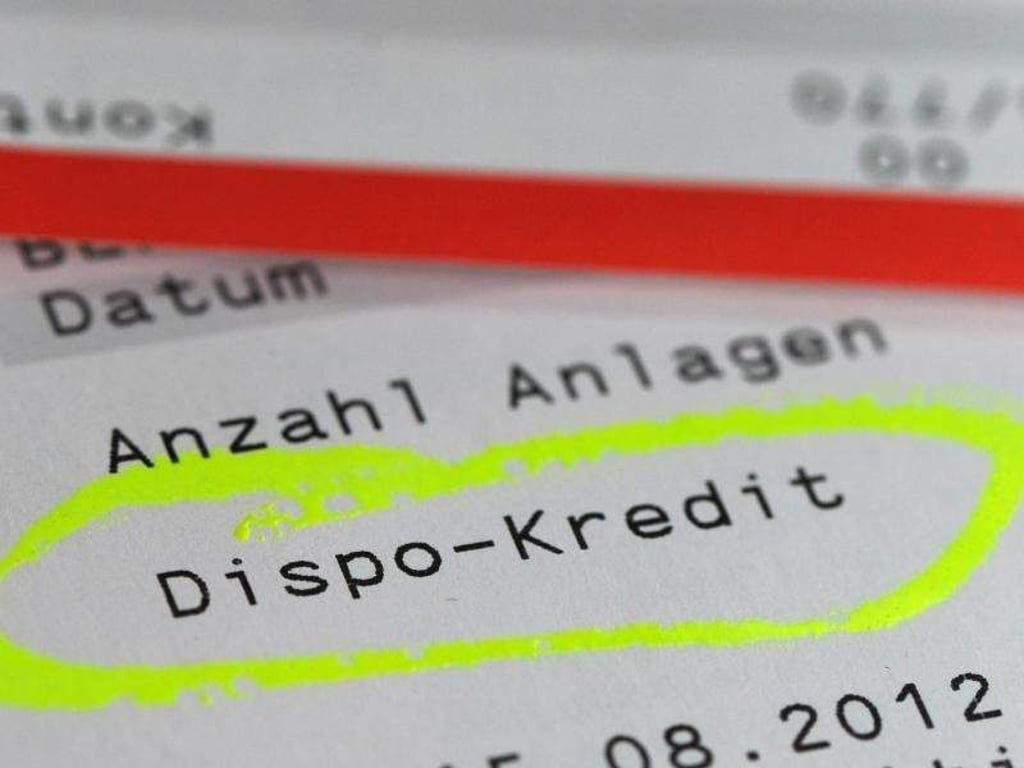 Dispozinsen sind mitunter sehr hoch und können den Verbraucher teuer zu stehen kommen. Foto: Jens Kalaene