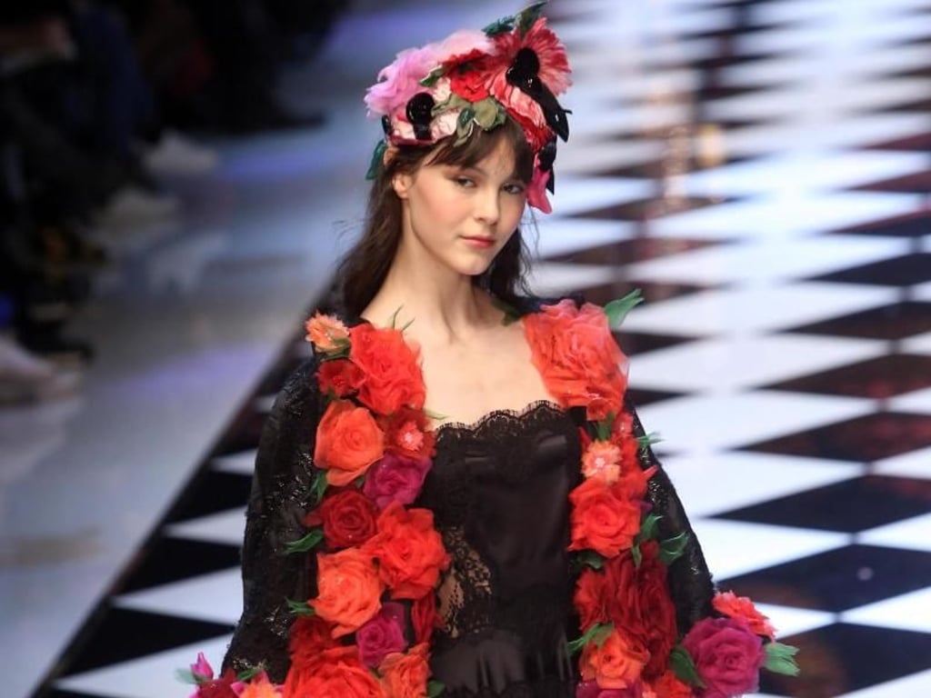 Blumiges von Dolce & Gabbana in Mailand. Foto: matteo Bazzi