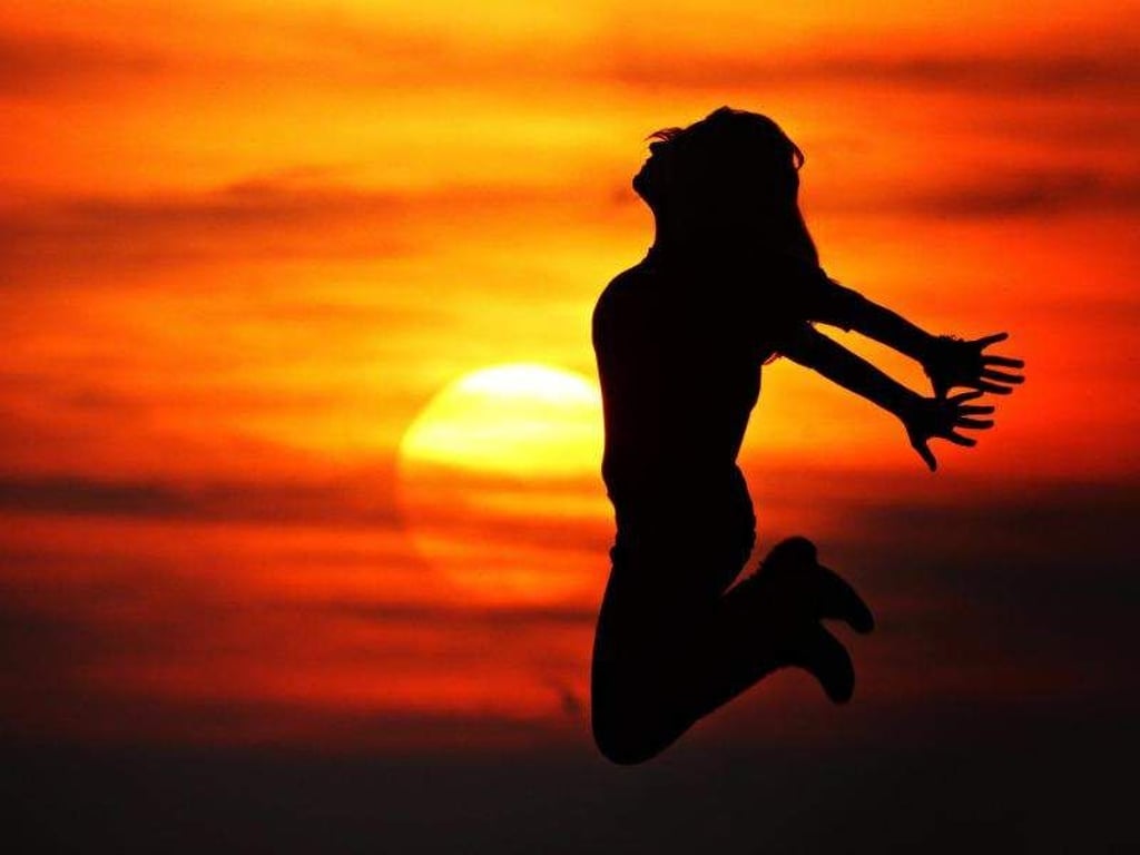 Befreit statt blockiert: Innere Blockaden wie Flug- oder Prüfungsangst lassen sich lösen - auch ohne Medikamente. Foto: Daniel Reinhardt/dpa-tmn