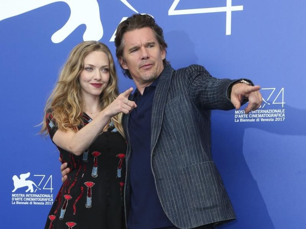 Die beiden US-Schauspieler Amanda Seyfried und Ethan Hawke sind auch in Venedig dabei. Beide sind in dem amerikanischen Film «First Reformed» (Regie: Paul Schrader) zu sehen. Foto: Joel Ryan