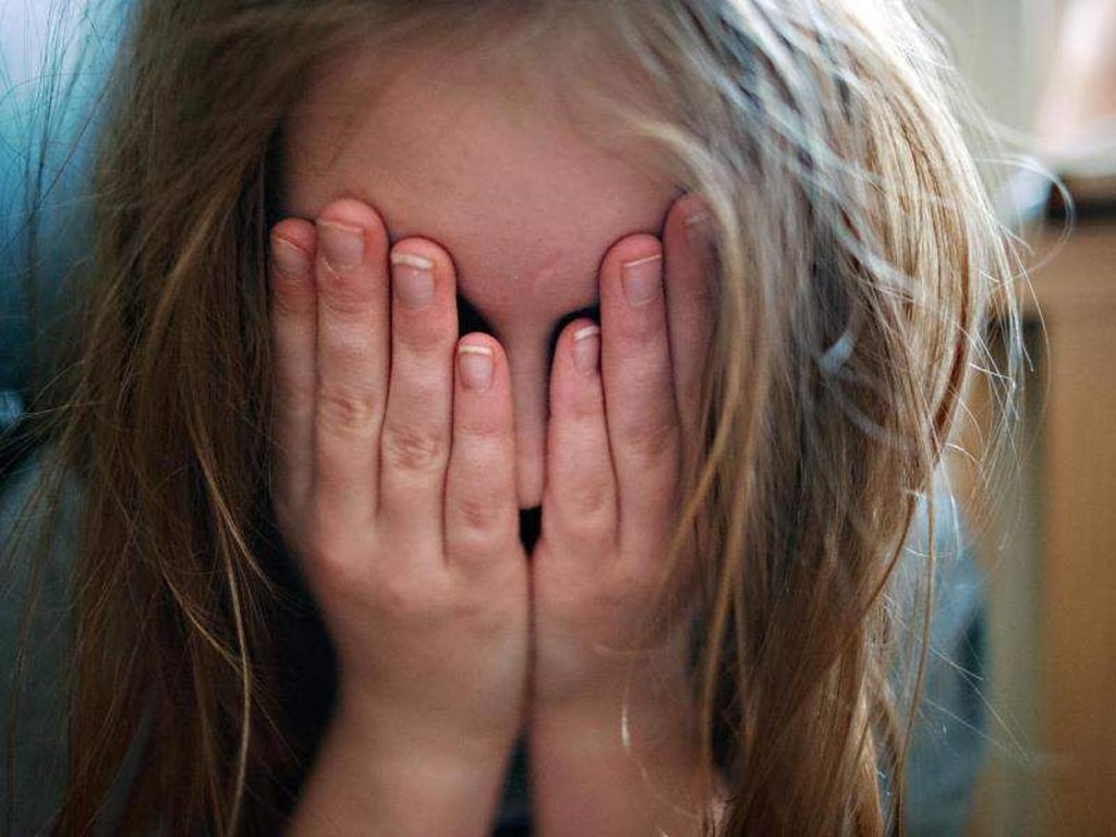Das Selbstvertrauen von Kindern und Jugendlichen kann unter einem häufigen Partnerwechsel der Eltern leiden. Foto: Nicolas Armer