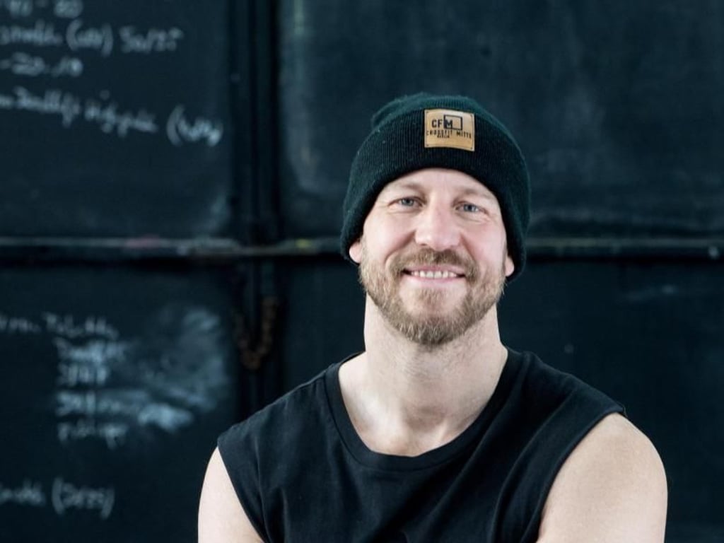 Im Crossfit-Studio von Lars Runne in Berlin Mitte läuft Clubmusik. Sie soll die Sportler motivieren. Foto: Franziska Gabbert