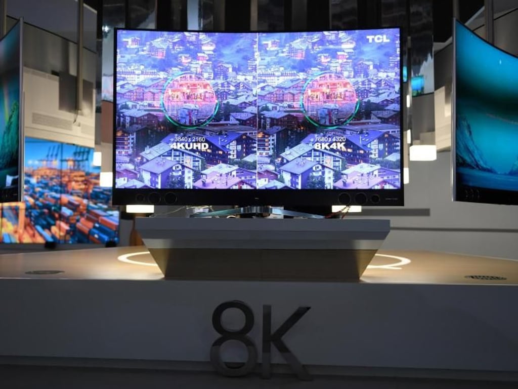 Mehr Pixel: Nach 4K-Fernsehern (3840 zu 2160 Pixel) sind nun 8K-Fernseher (7680 zu 4320 Pixel) der neueste TV-Trend, der sich allerdings erst langsam durchsetzen dürfte. Foto: Andrea Warnecke/dpa-tmn