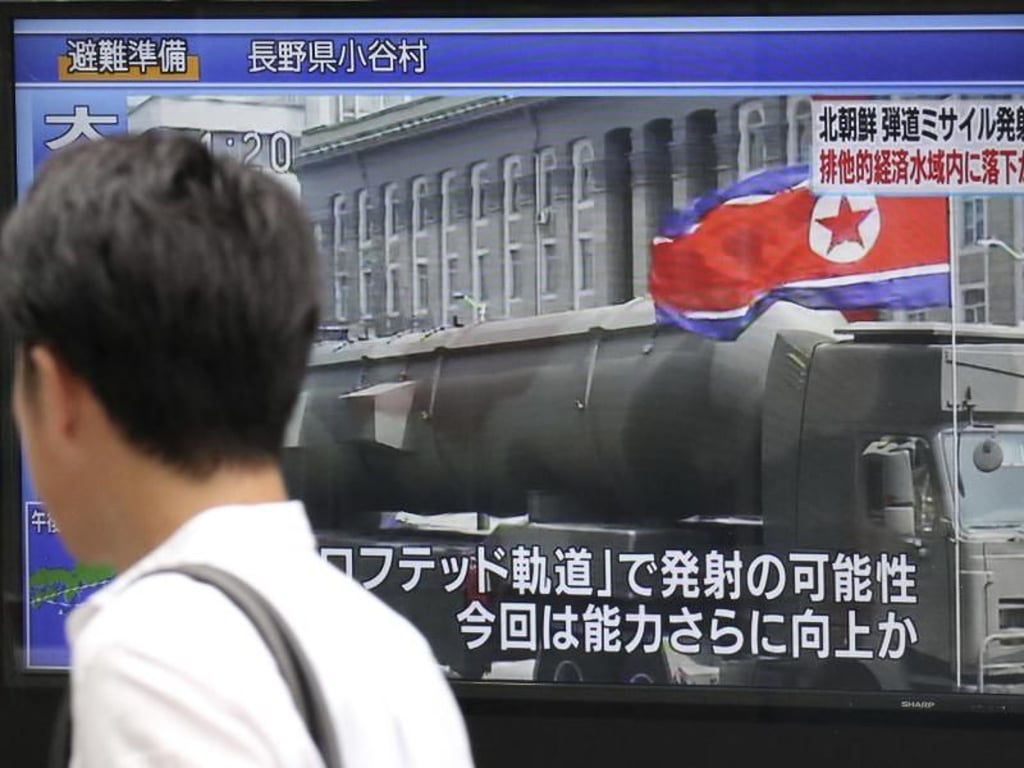 In Tokio berichtet ein japanischer Fernsehsender über den nordkoreanischen Raketentest. Foto: Shizuo Kambayashi