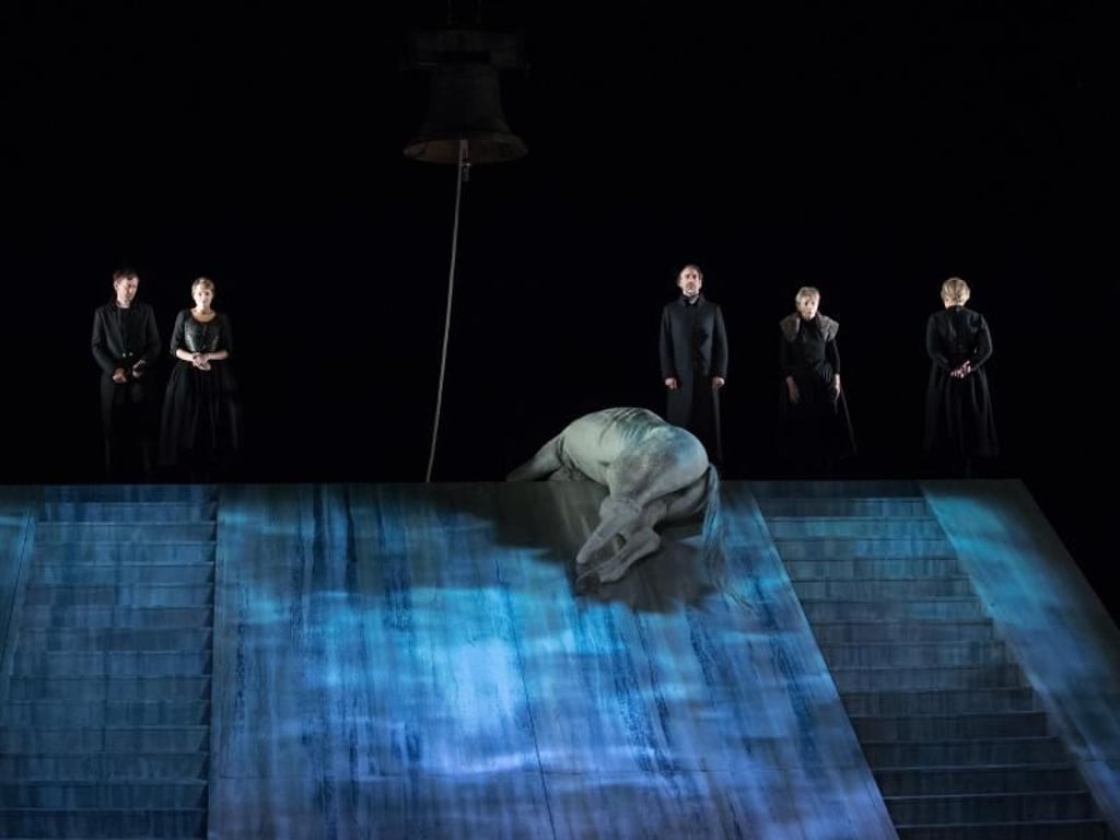 Premiere auf der Bühne des Thalia Theaters. Foto: Christian Charisius