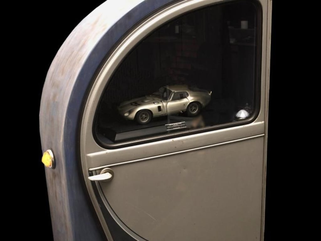 Aus der Autotür einer ausrangierten Ente wird ein dekorativer Schrank. Foto: Michael Görmann/Style Classics