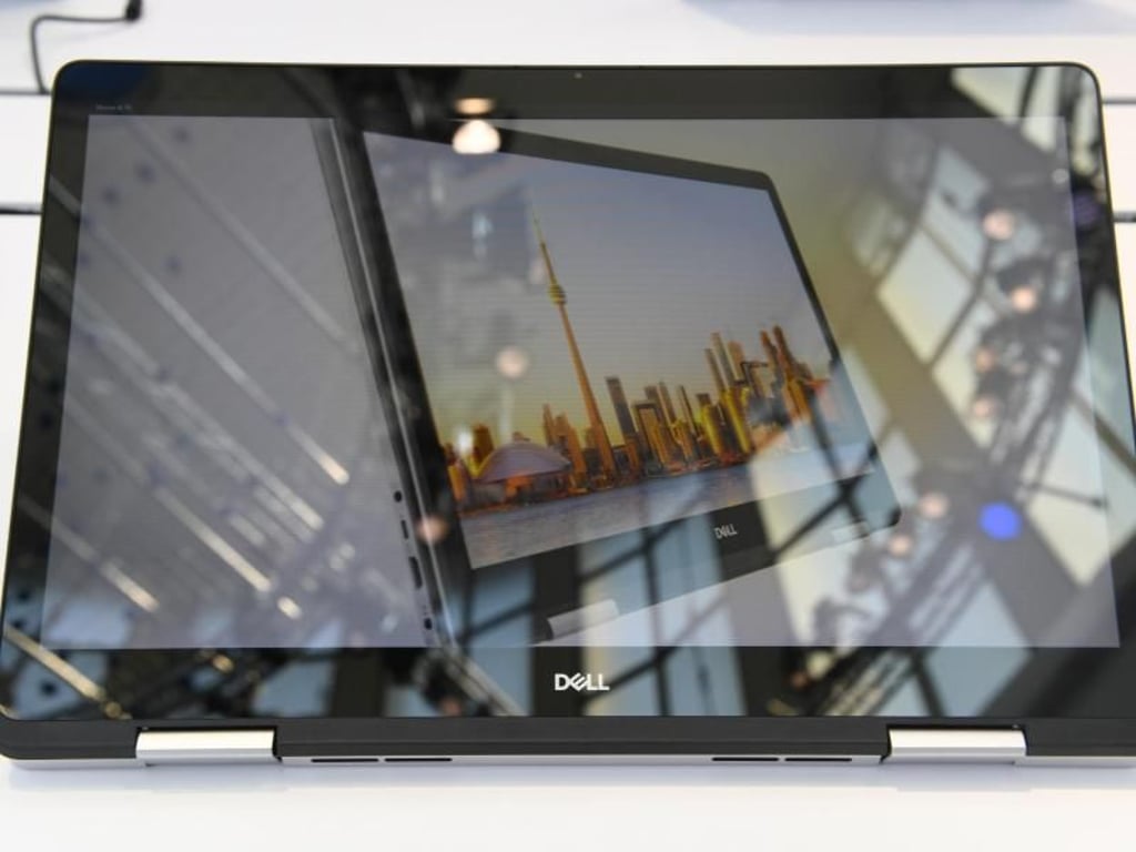 Auch im Tablet-Mode verwendbar: Die neuen Convertibles der Inspiron-7000-Serie von Dell - hier die 17-Zoll-Variante. Foto: Robert Günther