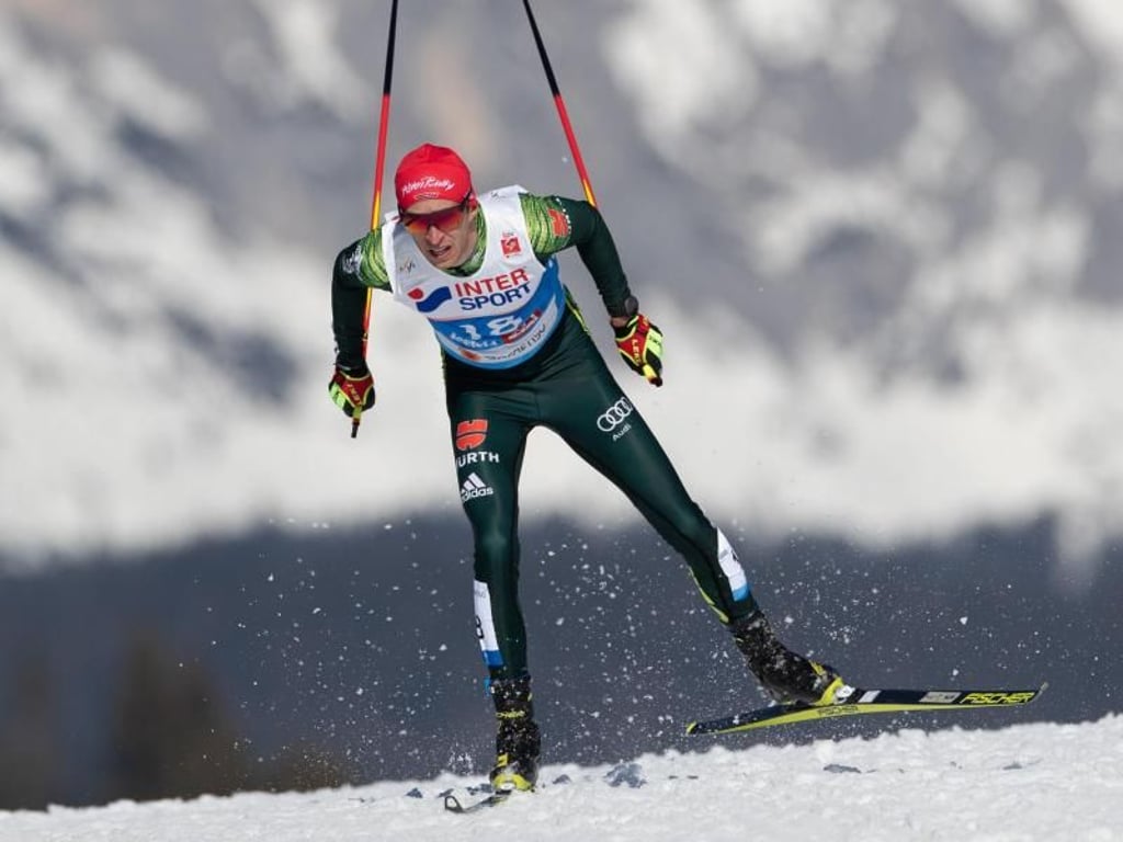 Florian Notz erreicht als 18. das Ziel. Foto: Georg Hochmuth/APA