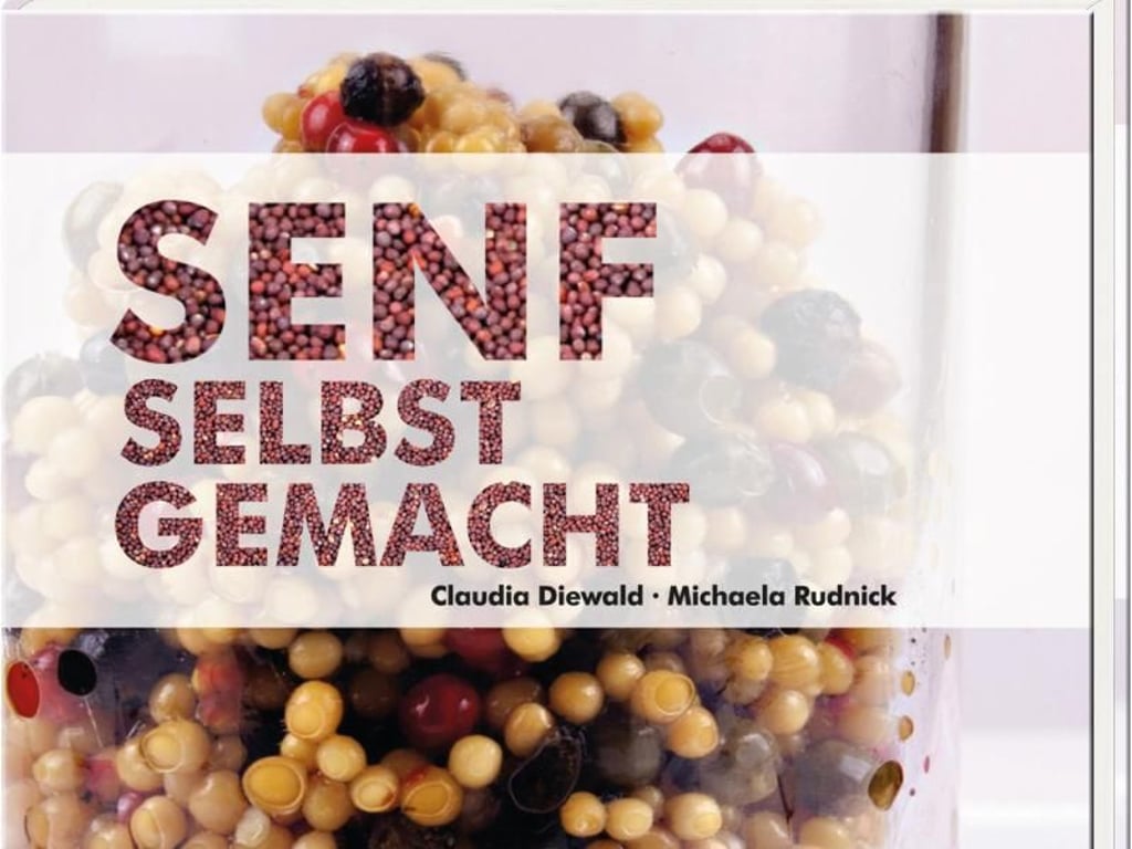 Mit «Senf selbst gemacht» von Claudia Diewald gelingt auch ungeübten Köchen die scharfe Würzpaste. Foto: Verlag Neumann-Neudamm/Wolfgang Angsten