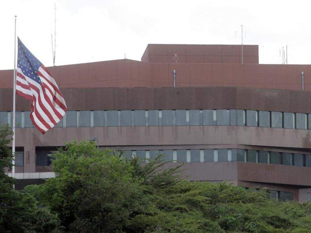Demnächst ohne Personal: US-Botschaft in Caracas. Foto: Howard Yanes/AP
