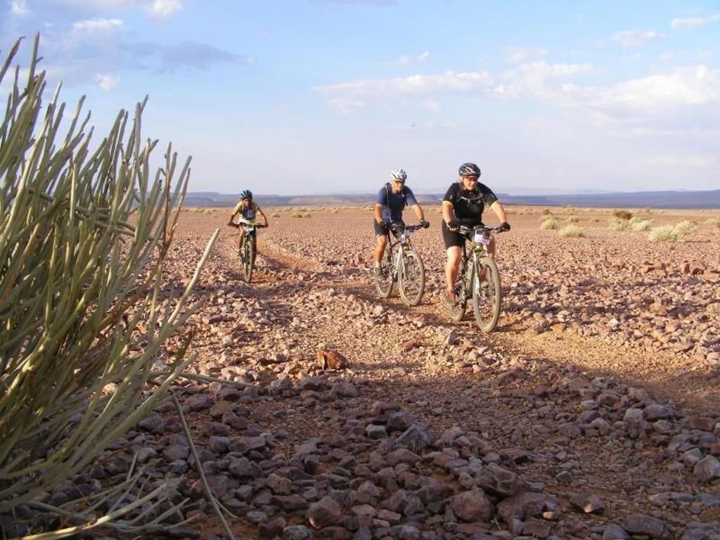 Radfahren muss man beim Desert Knights, bevor die Tage zu heiß werden. Foto: Christian Selz/dpa-tmn