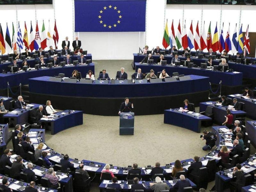 Emmanuel Macron, Präsident von Frankreich, hält eine Rede im Europäischen Parlament. Foto: Elyxandro Cegarra, ZUMA Wire