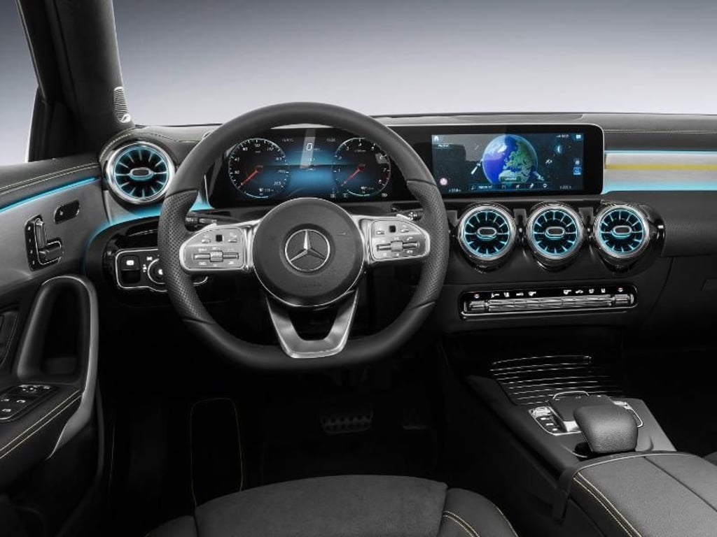 Ausblick: Mercedes bereitet den Start der nächsten A-Klasse vor - zunächst als Steilheck und zum Jahresende auch als Limousine. Foto: Daimler AG/dpa