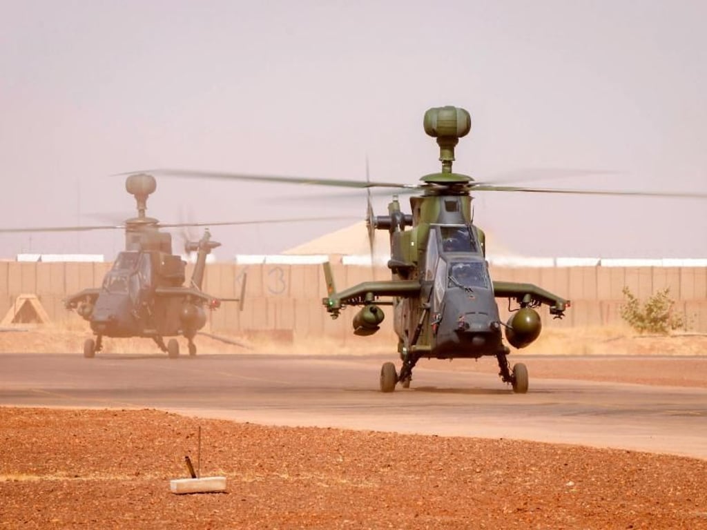 Ankunft der ersten zwei Kampfhubschrauber des Typs Tiger in Mali. Foto: Marc Tessensohn