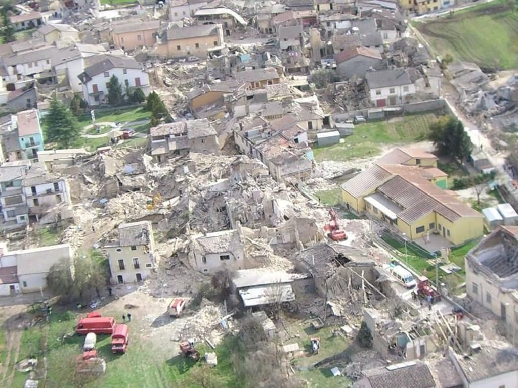 Beim Erdbeben von L'Aquila kamen am 6. April 2009 mehr als 300 Menschen ums Leben. Foto: Ciro Fusco/ANSA