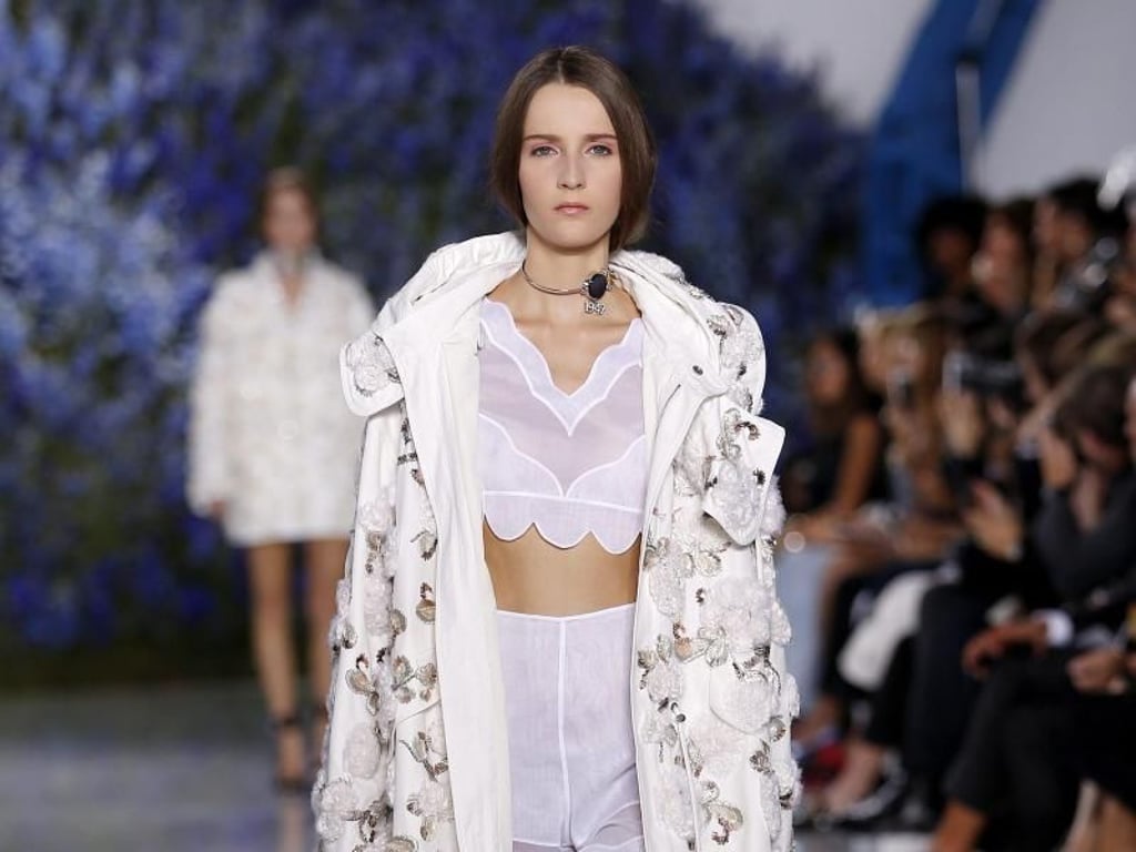 Kontraste waren Trumpf bei Dior in Paris. Foto: Yoan Valat