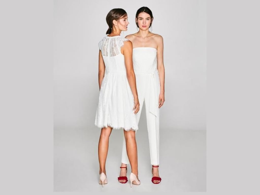 Ein Jumpsuit kann eine praktische Alternative für die Braut auf der Party nach der Trauung sein. Auch Esprit setzt auf diesen eher ungewöhnlichen Brautlook (Jumpsuit und Kleid je ca. 100 Euro). Foto: Esprit