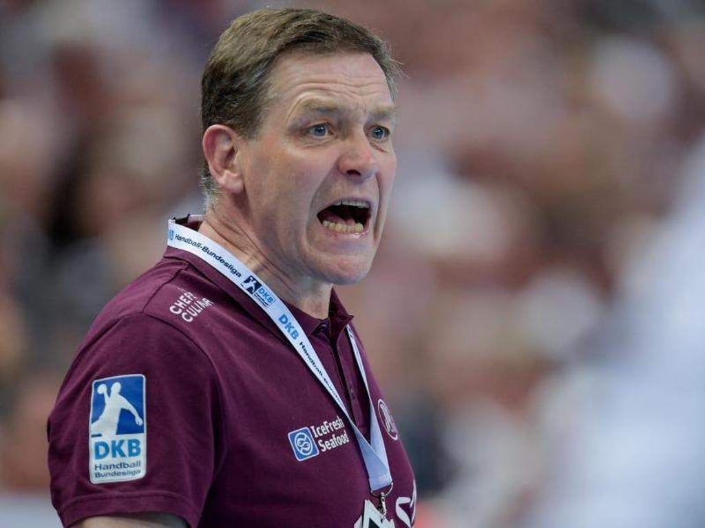 Coach Alfred Gislason holte mit dem THW Kiel in Leipzig den sechsten Sieg in Serie. Foto: Axel Heimken