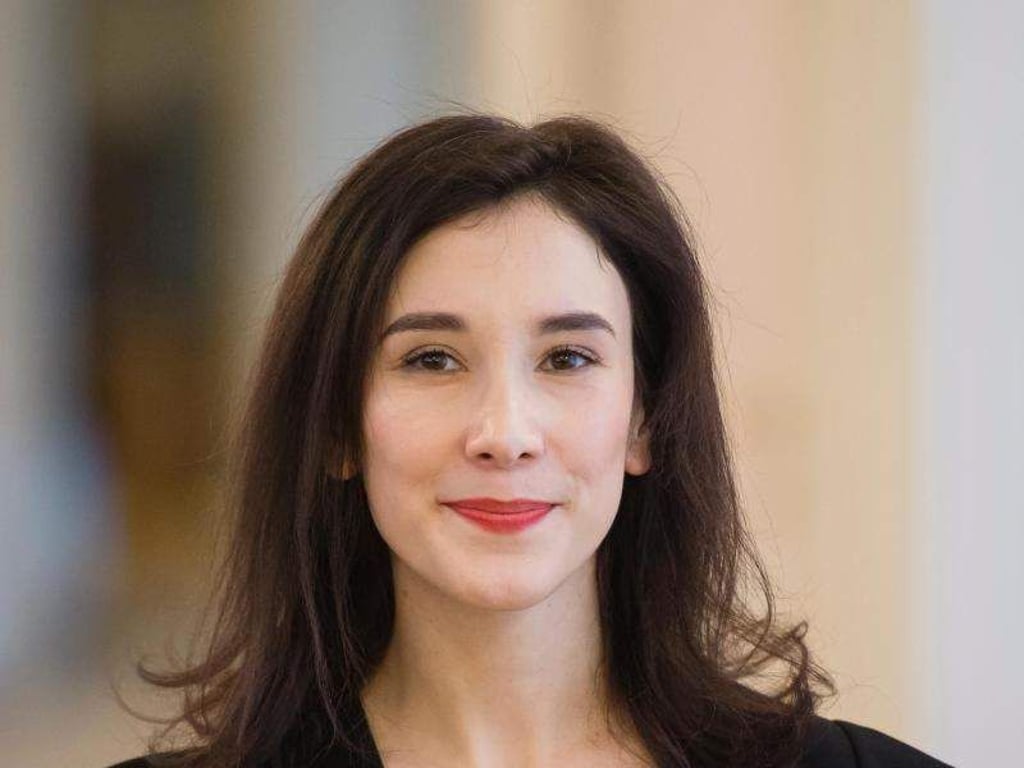 Sibel Kekilli 2017 am Internationalen Frauentag im Schloss Bellevue in Berlin. Foto: Gregor Fischer