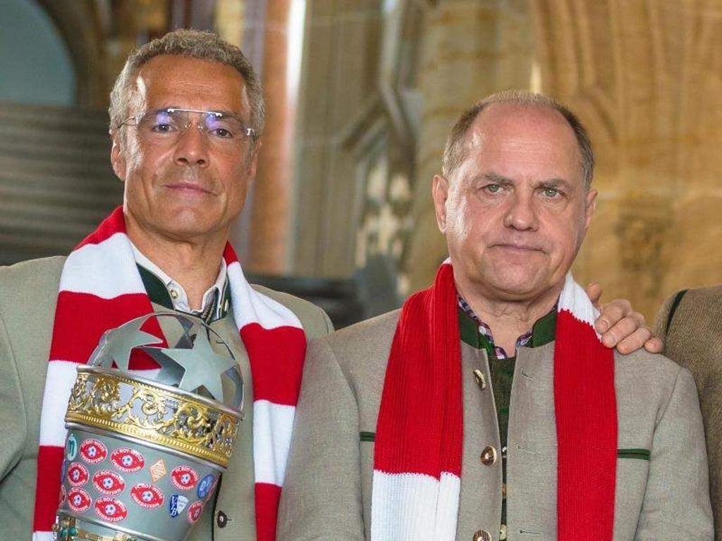Hannes Jaenicke als Franz Kaiser (l) und Uwe Ochsenknecht als Udo Honig bei den Dreharbeiten zur Sat.1-Satire "Udo Honig". Foto: Nicolas Armer