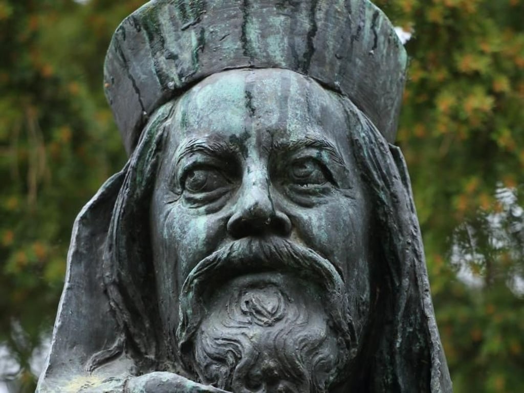 Das Denkmal «Kaiser Karl IV.» (1316-1378) in Tangermünde. Die Stadt war von 1373 bis 1378 der Zweitsitz des Kaisers. Foto: Jens Wolf