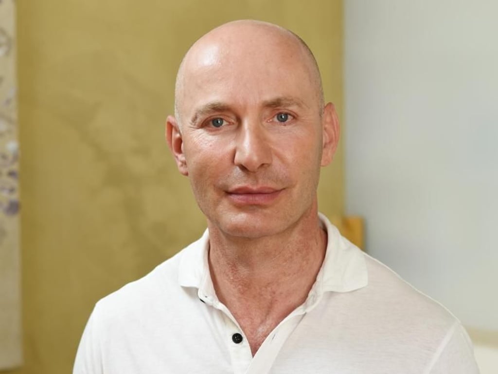Hans-Peter Schoppelrey arbeitet als Dermatologe in München. Zu seinem Spezialgebiet gehören die ästhetische und Anti-Aging-Dermatologie.
Foto: Tobias Hase