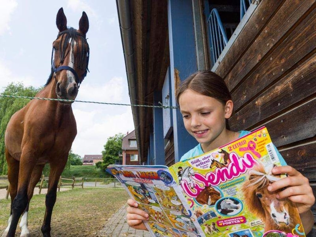 Pferd, Mädchen, «Wendy»: Seit 30 Jahren ist die «Wendy» das Heft für weibliche Pferde-Fans. Foto: Patrick Pleul
