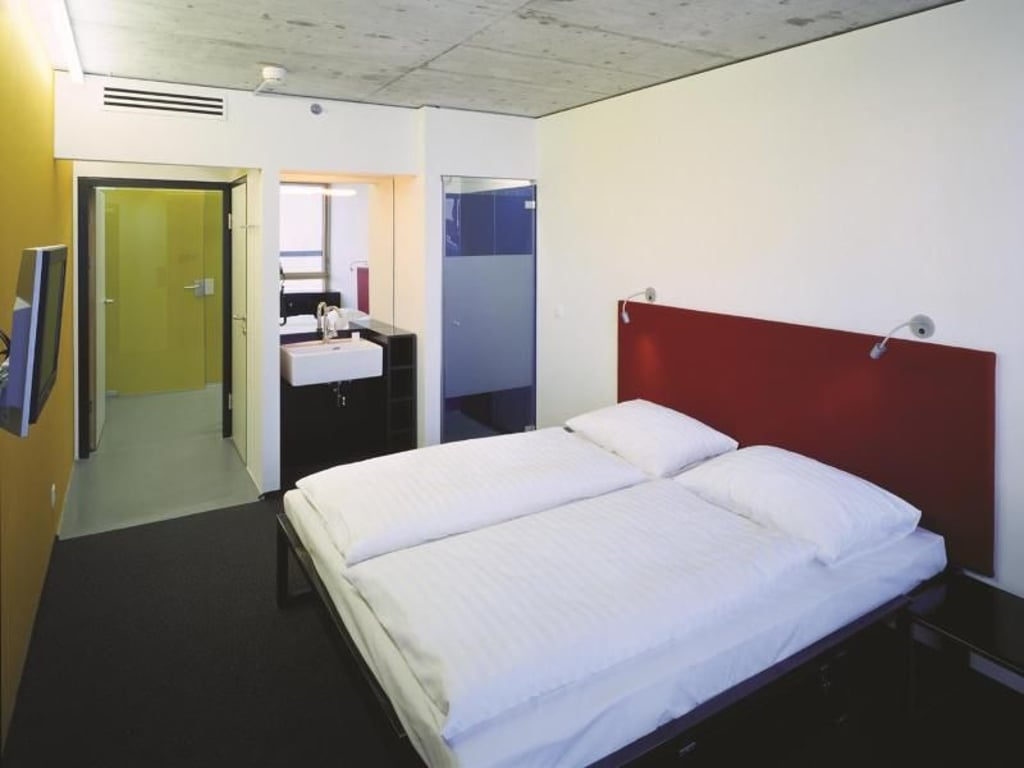 Im «Cube» in Savognin gibt es keine teuren Extras. Foto: The Cube Hotels GmbH