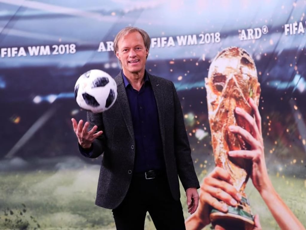Gerhard Delling, ARD-Moderator für die Fußball-WM 2018 in Russland. Foto: Christian Charisius
