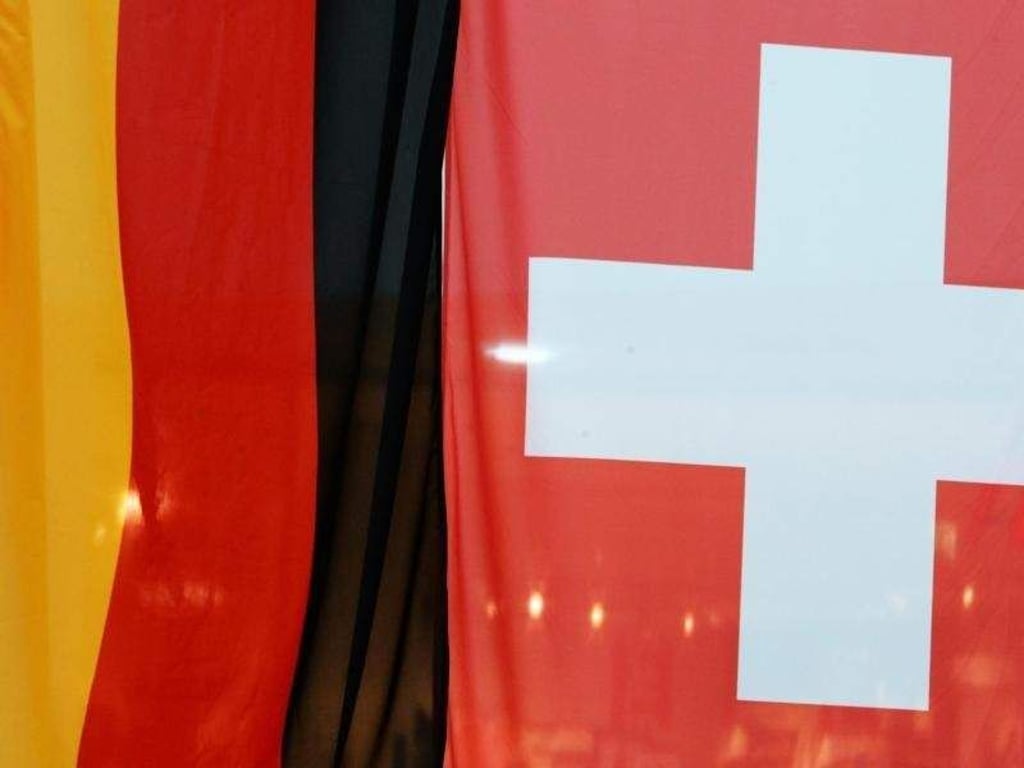 Die Schweiz will die Namen möglicher deutscher Steuerbetrüger nennen. Foto: Patrick Seeger