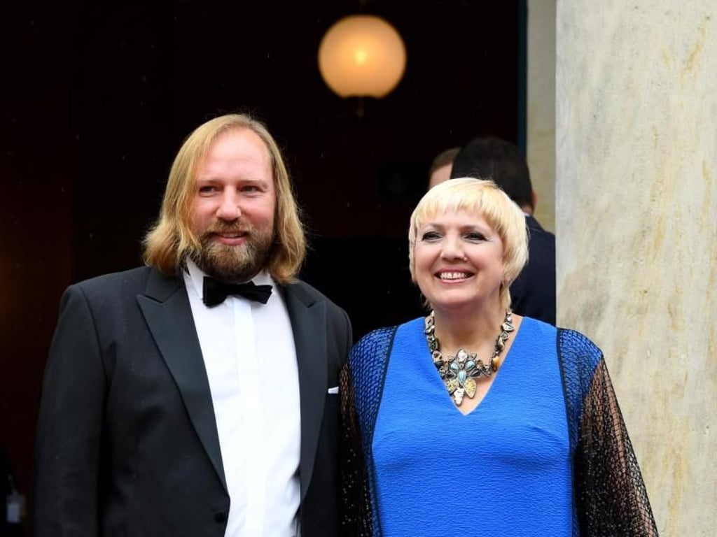 Bundestagsvizepräsidentin Claudia Roth und Anton Hofreite in Bayreuth. Foto: Tobias Hase