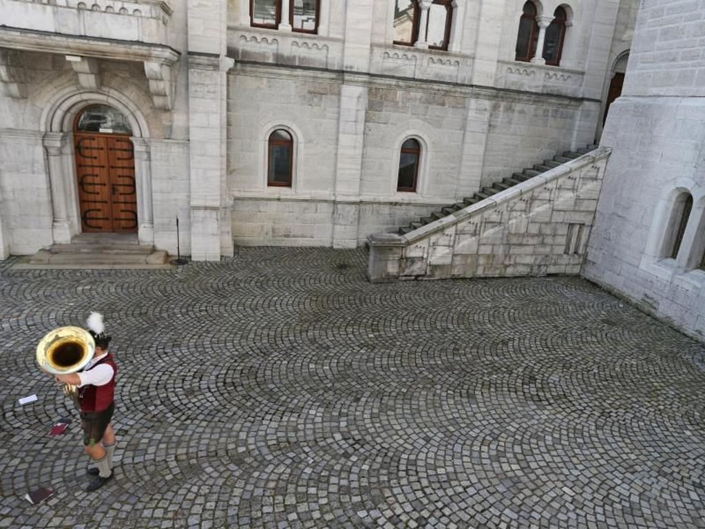 Im Schlosshof. Foto: Karl-Josef Hildenbrand
