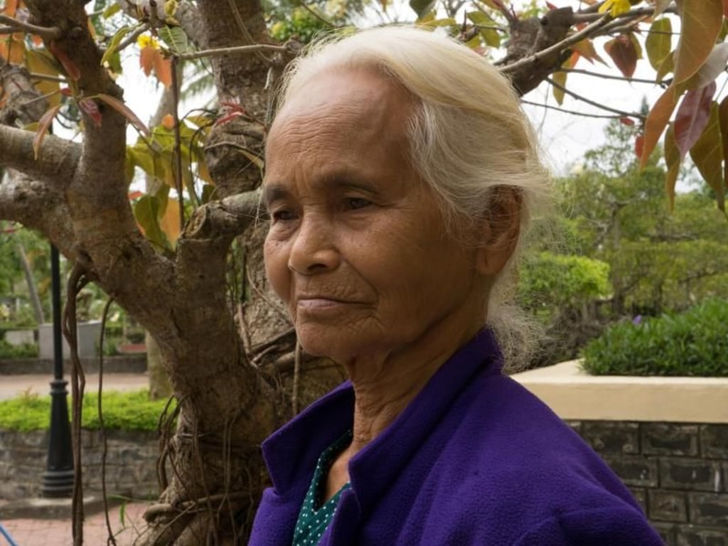 Sie hat überlebt: Die 80-jährige Vietnamesin Pham Thi Thuan. Foto: Bennett Murray