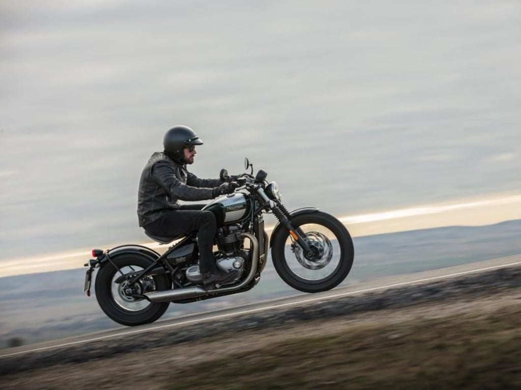 Bulliges Aussehen: Der Triumph Bonneville Bobber. Foto: Alessio Barbanti/Triumph