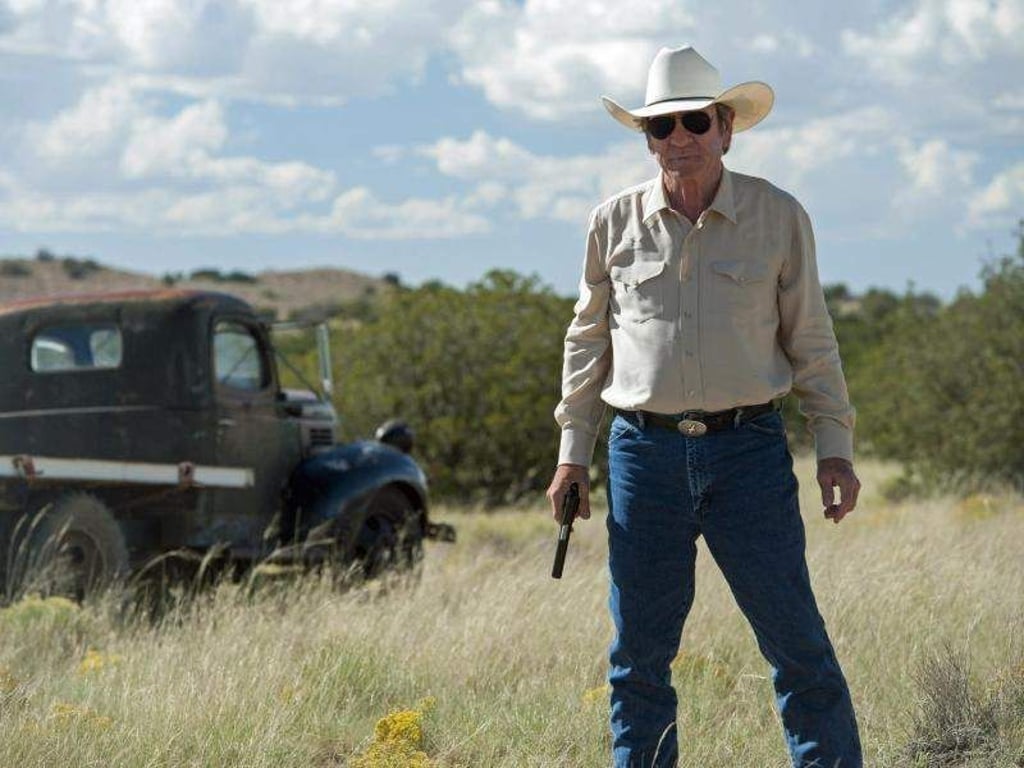 Leo (Tommy Lee Jones) ist ein Ex-Militär und der Rivale von Duke Diver. Foto: Lewis Jacobs/Wildbunch