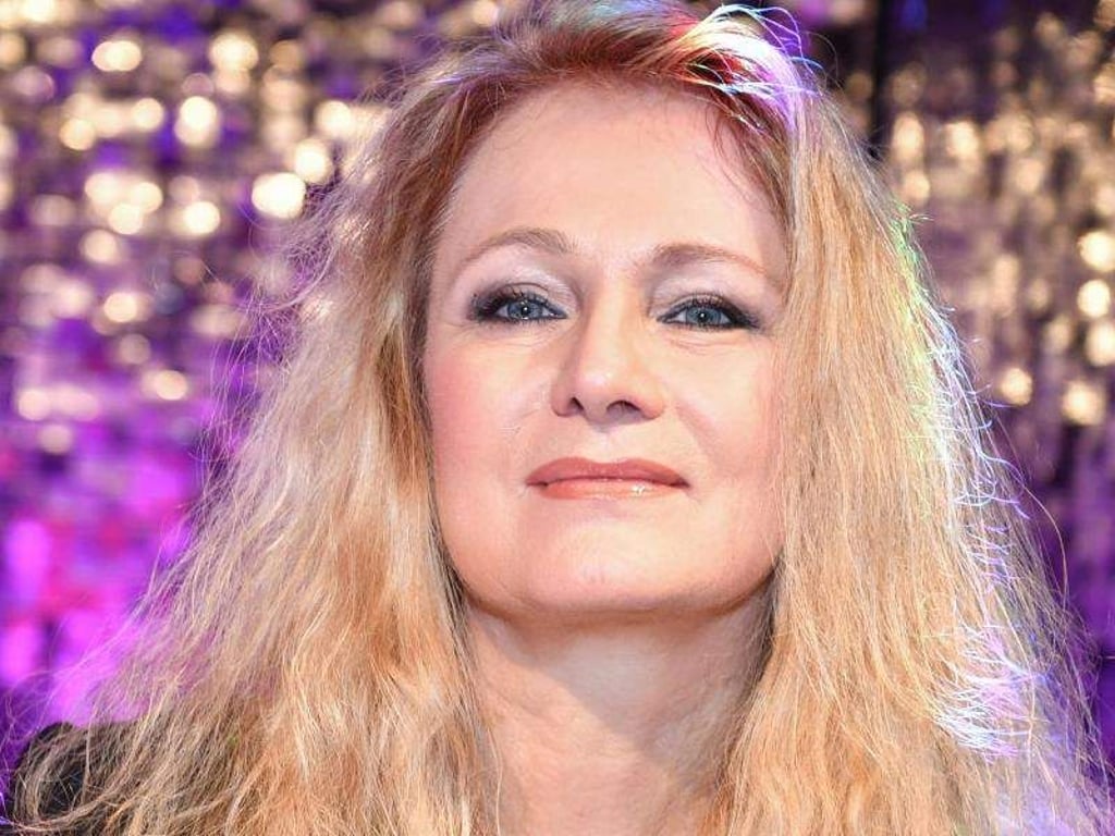 Die Sängerin Nicole hat einen Sinn fürs Überirdische. Foto: Jens Kalaene
