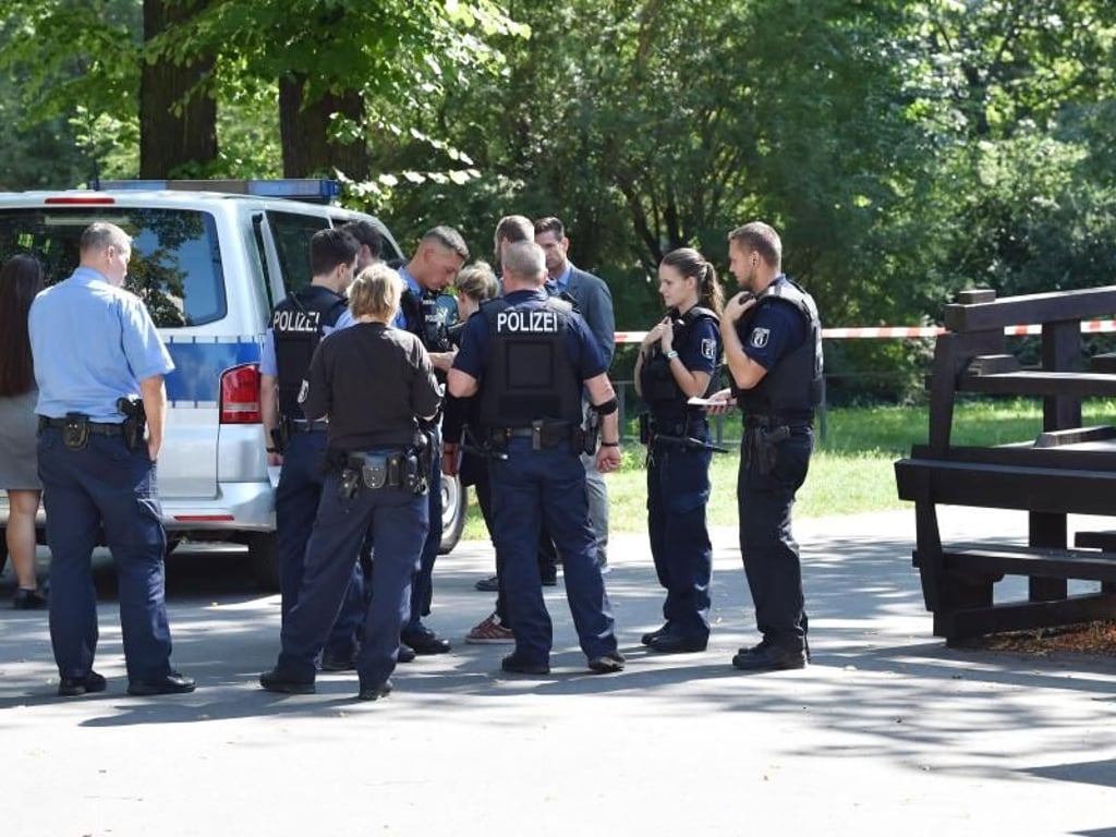 Polizeieinsatz am Tatort in Berlin-Moabit. Foto: Paul Zinken