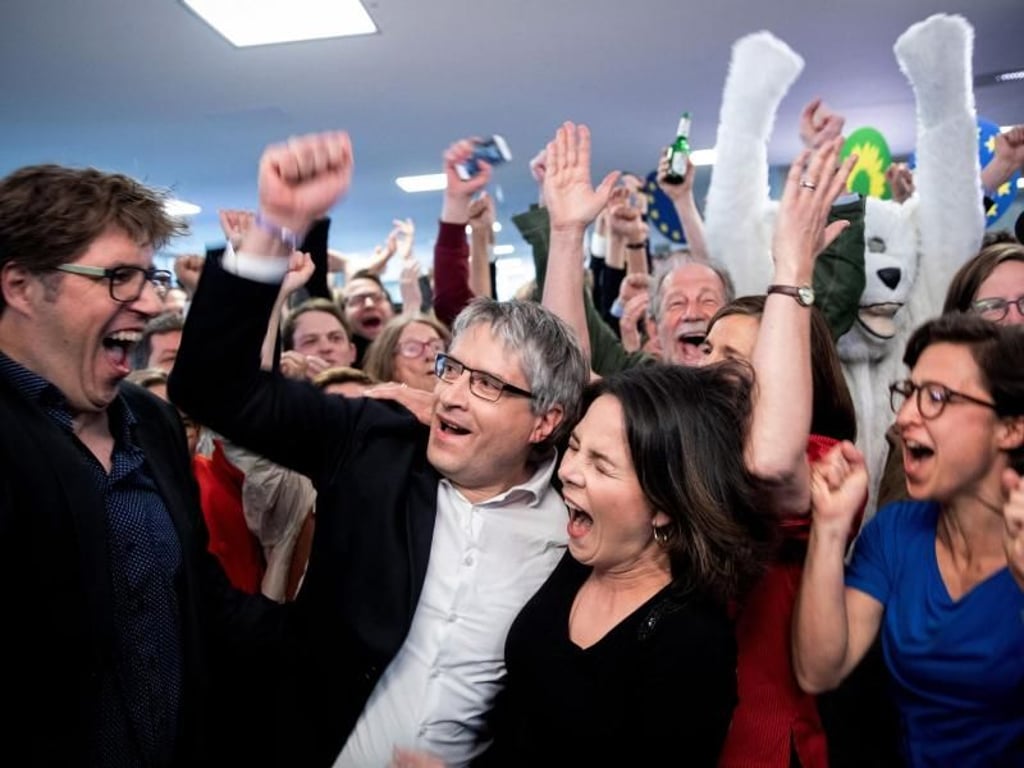 Die großen Sieger: Wie hier bei der Grünen-Wahlparty in Berlin feierten grüne Parteien auch in anderen EU-Staaten deutliche Erfolge. Foto: Kay Nietfeld