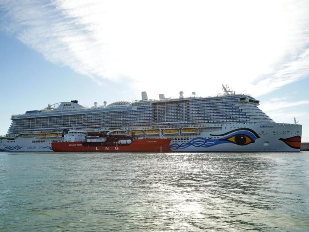 Die Aida Nova ist eines der Schiffe, die mit LNG betrieben werden. Das ist deutlich umweltfreundlicher als das herkömmliche Schweröl. Foto: Juanjo Martinez/Aida
