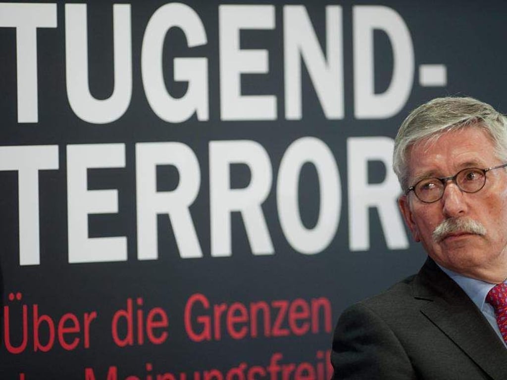Immer noch Sozialdemokrat: Thilo Sarrazin stellt sein Buch «Der neue Tugendterror» vor. Foto: Maurizio Gambarini