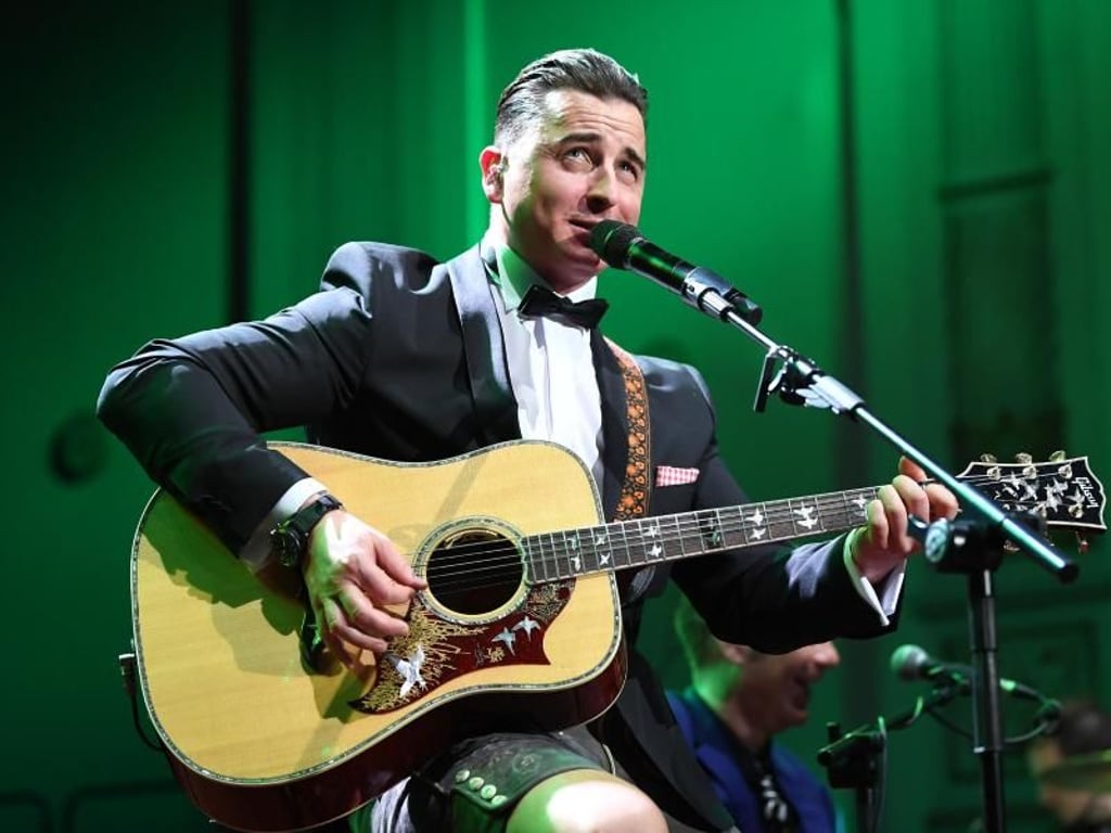 Andreas Gabalier beim Mitternachtskonzert in Dresden. Foto: Britta Pedersen