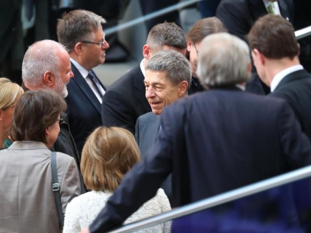 An der vierten Vereidigung von Angela Merkel nimmt auch ihr Ehemann Joachim Sauer teil - den drei früheren Zeremonien für seine Gattin war er fern geblieben. Foto: Kay Nietfeld