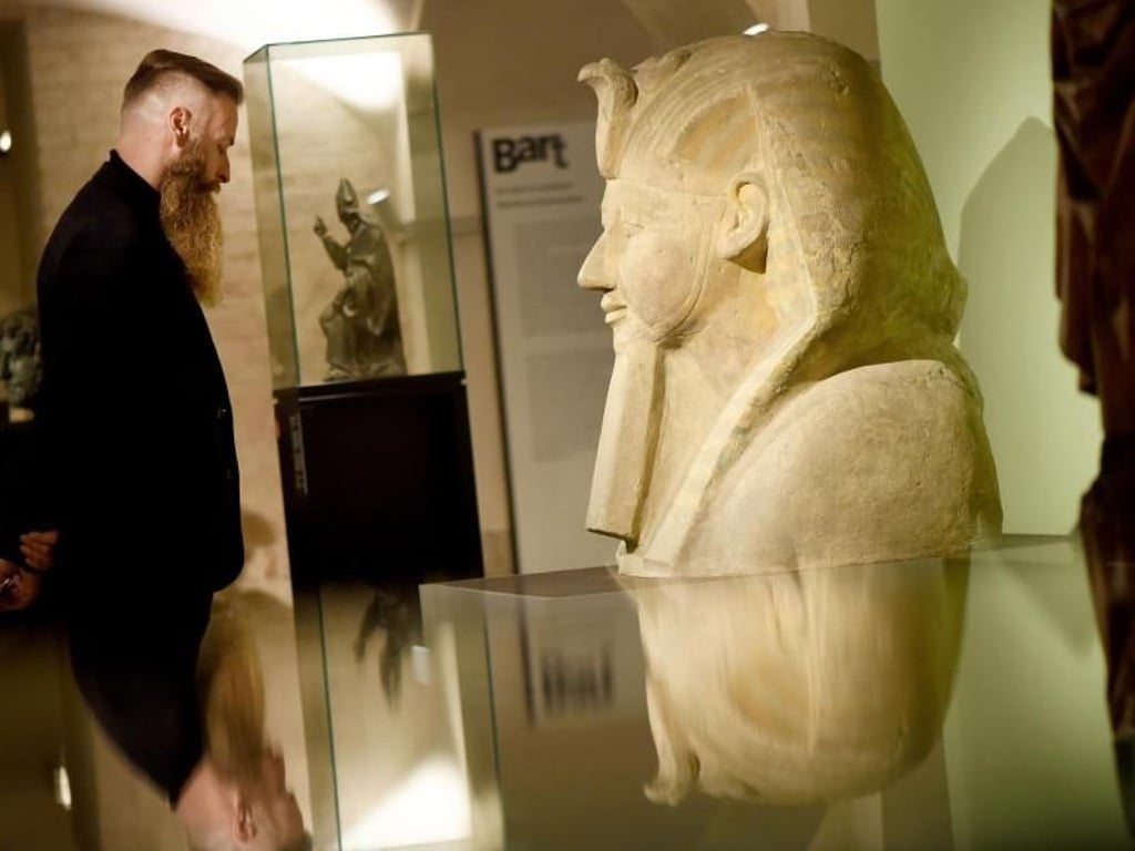 Sphinx der Königin Hatschepsut mit Königsbart, einem Herrschaftssymbol war. Foto: Jens Kalaene