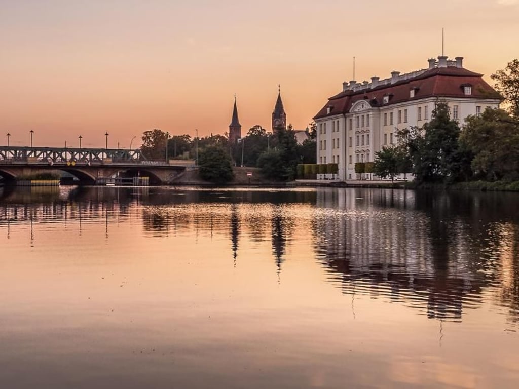 Das Schloss Köpenick ist ein Barockschloss und liegt im Zentrum des Berliner Ortsteils. Foto: visumate/visitBerlin/dpa-tmn