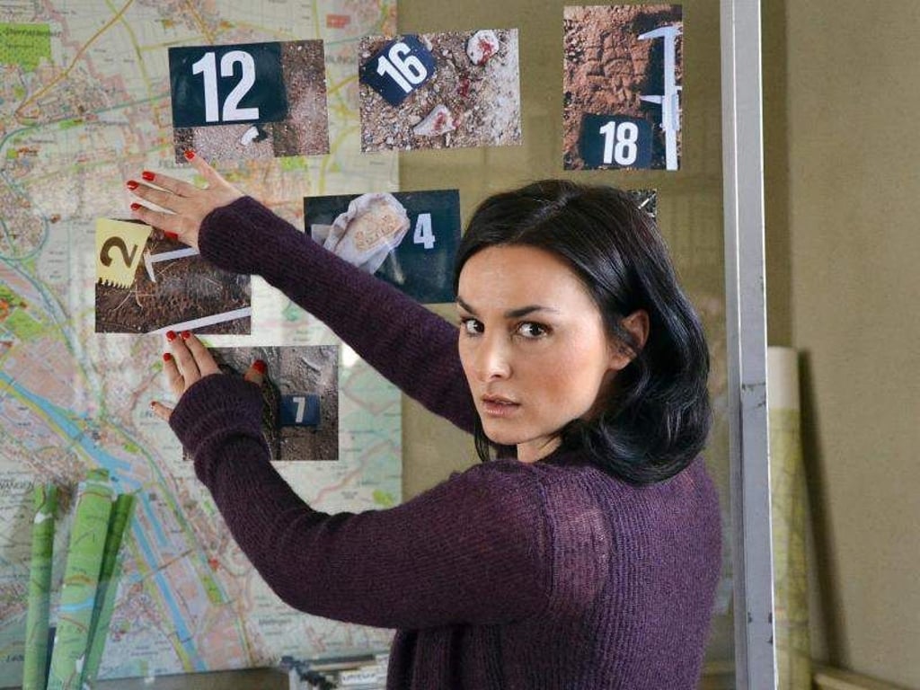 Mimi Fiedler in der Rolle der Kriminaltechnikerin Nika Banovic im Stuttgarter «Tatort». Foto: SWR/Guido Bülow