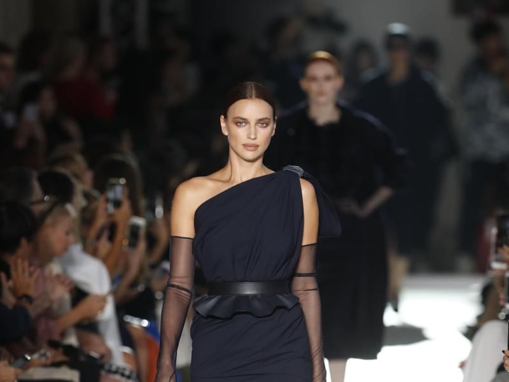 «Frauen sind stark», twitterte das russische Model Irina Shayk kürzlich. Foto: Antonio Calanni/AP