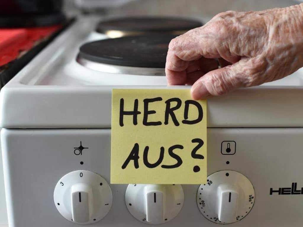 Absturz ins Vergessen: Analysen haben gezeigt, dass der getestete Antikörper Aducanumab nicht wie erhofft die Alzheimer-Krankheit bremst. Foto: Jens Kalaene