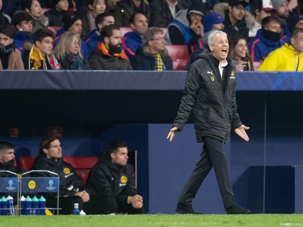 Dortmunds Trainer Lucien Favre ärgerte sich über die vergebenen Torchancen seines Teams. Foto: Bernd Thissen